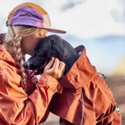 Hurtta Mudventure ECO Regnjakke til Hund Kanel